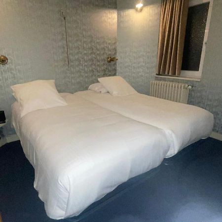 Latroupe Le Berger Hotel Saint-Gilles Eksteriør billede