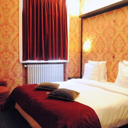Latroupe Le Berger Hotel Saint-Gilles Eksteriør billede