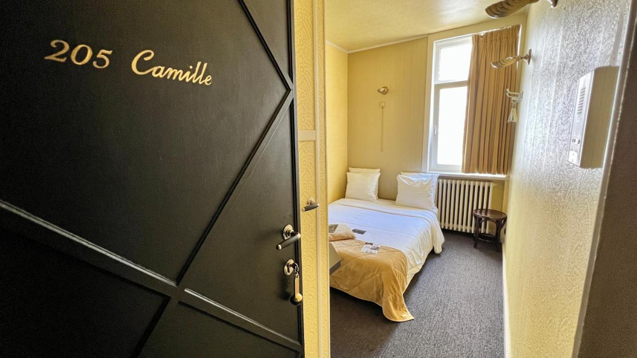Latroupe Le Berger Hotel Saint-Gilles Eksteriør billede