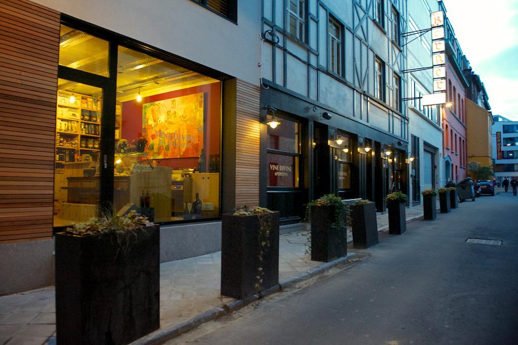 Latroupe Le Berger Hotel Saint-Gilles Eksteriør billede