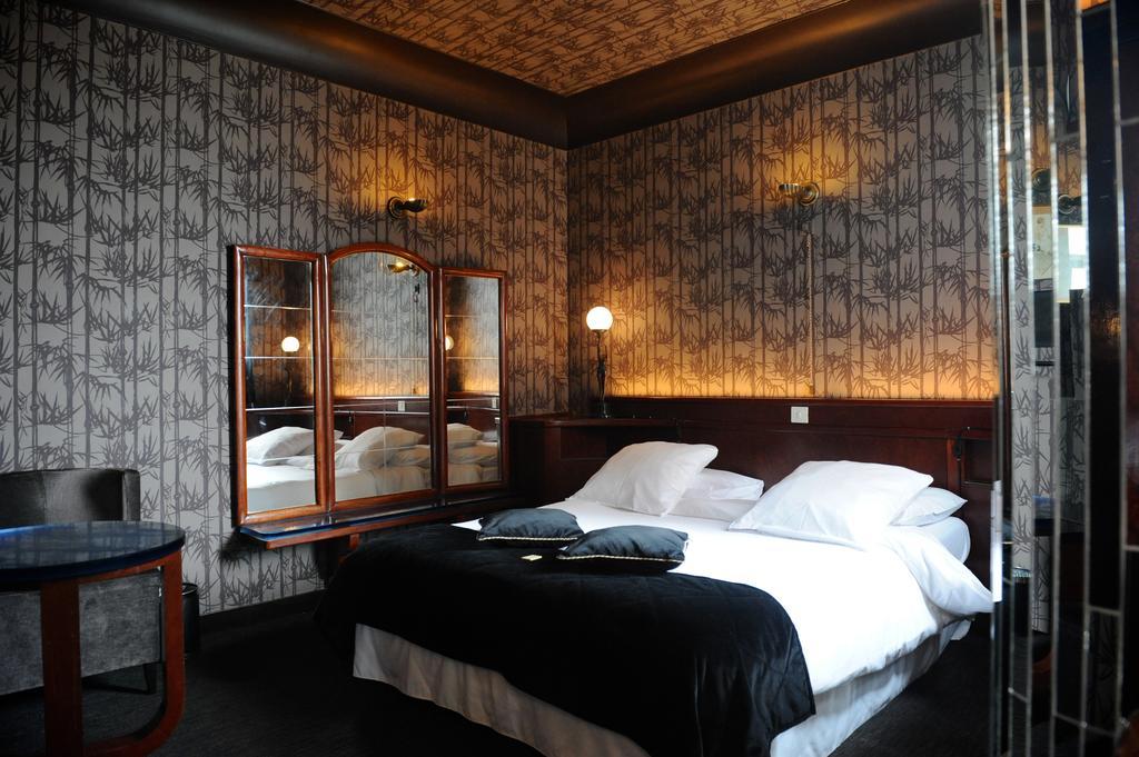 Latroupe Le Berger Hotel Saint-Gilles Eksteriør billede